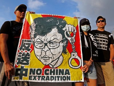 Creative Hong Kong Protesters