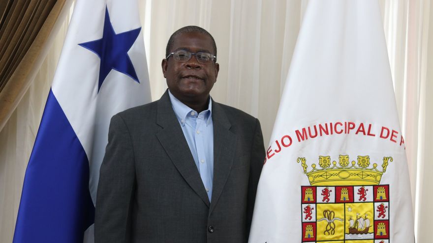 Senén Mosquera es electo presidente de la Junta Directiva del Consejo Municipal de Panamá