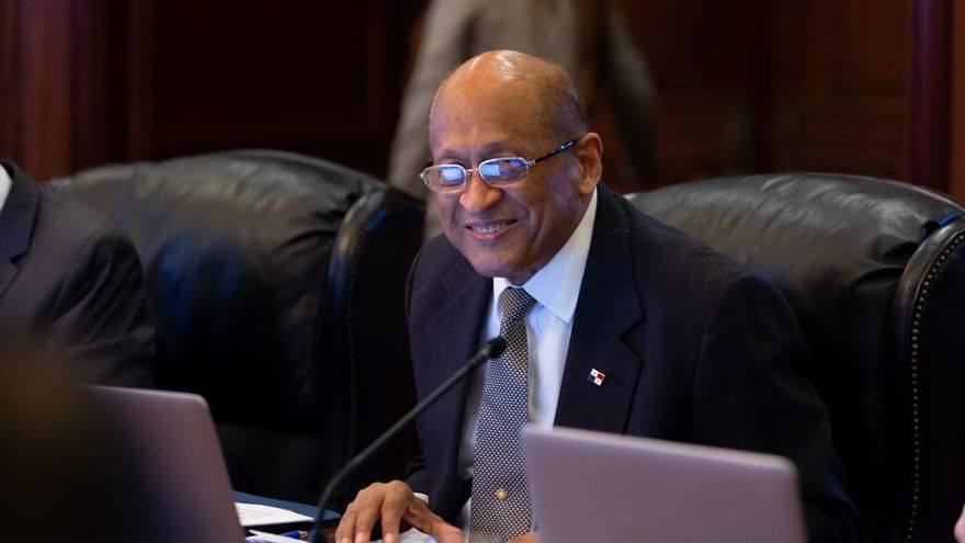 El ministro de Economía y Finanzas de Panamá, Héctor Alexander
