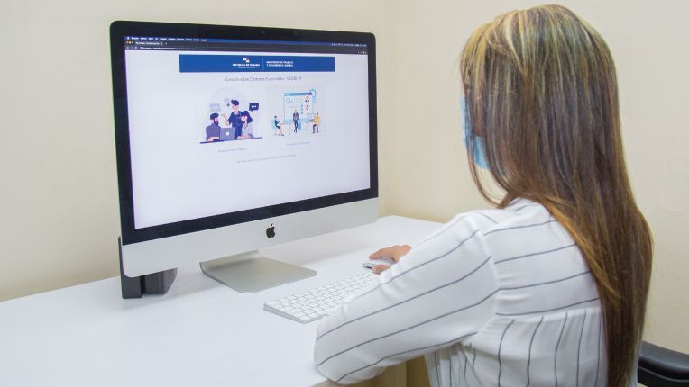 Extienden los permisos de trabajo para extranjeros que vencían en julio de 2020