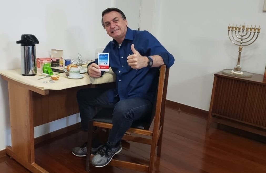 Jair Bolsonaro reappears in Brasilia after being cured of coronavirus