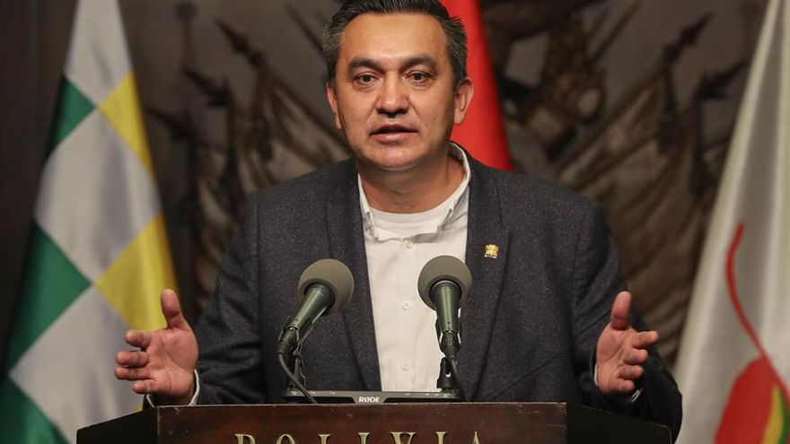 El ministro interino de la Presidencia, Yerko Núñez dio la noticia