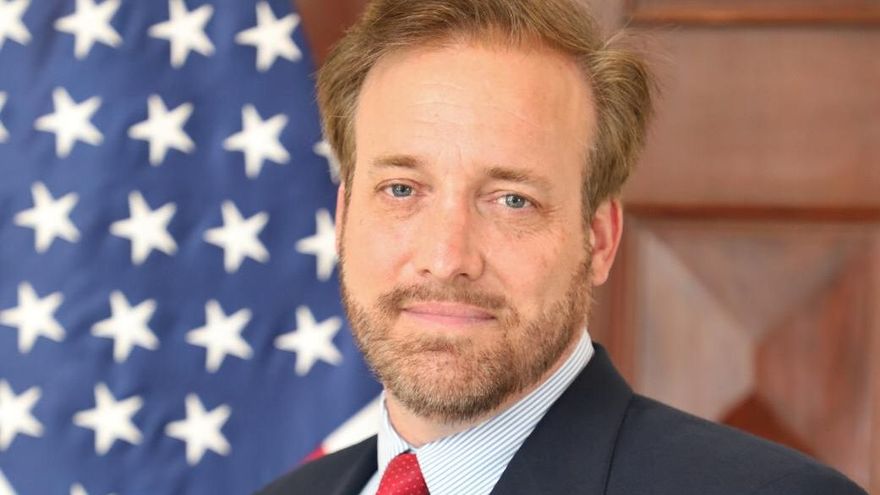 Encargado de Negocios a.i. Stewart Tuttle