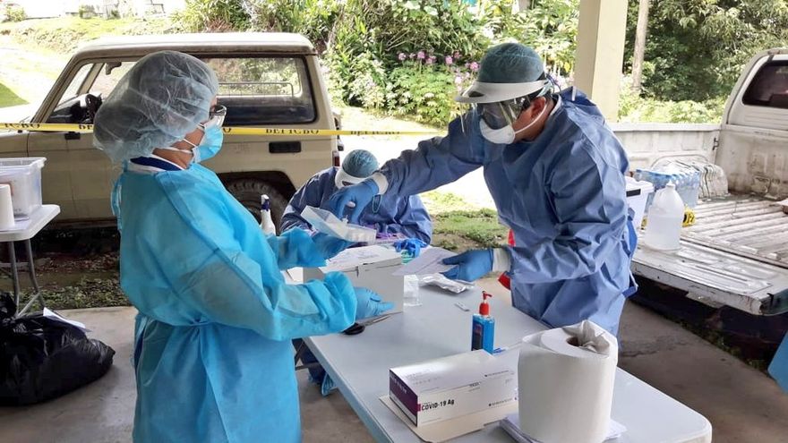 En las últimas horas se realizaron 2,704 nuevas pruebas para detectar COVID-19