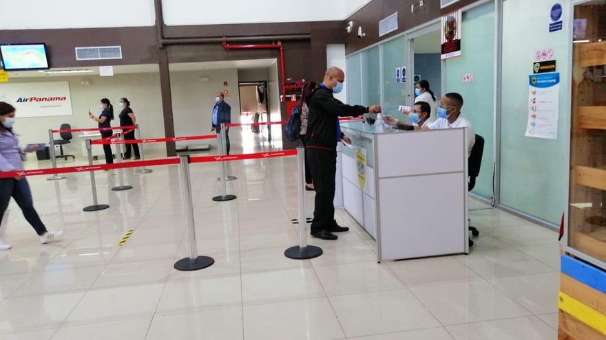 Autoridades realizaron simulacro de protocolos de bioseguridad en Aeropuerto Marcos A. Gelabert