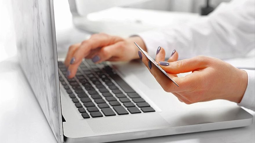 Sertracen and ATTT enable online service for license renewal and payment of fines