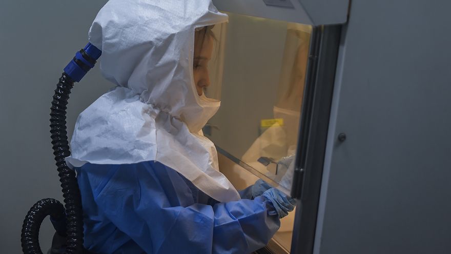 Los especialistas consideran que estos casos "inusuales" aportan "información a la teoría de que la coinfección con VIH, Tuberculosis y SARS-CoV-2 no parece empeorar los resultados de la infección por COVID-19"