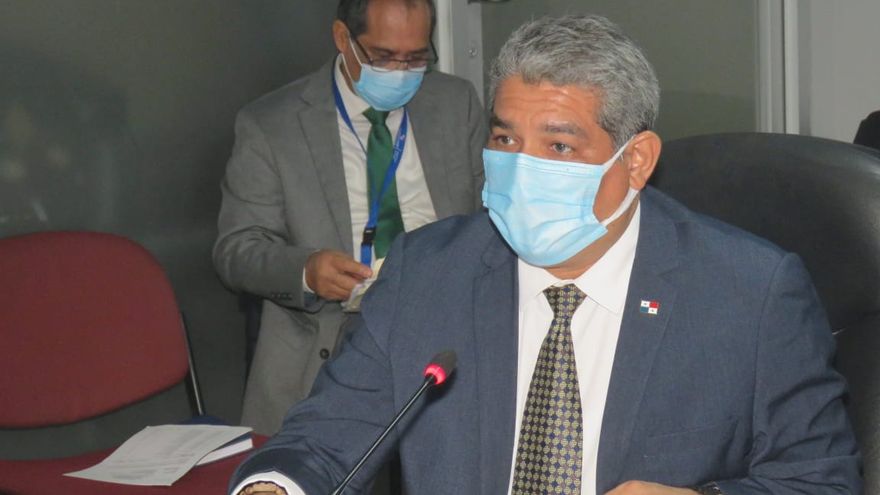 Ministro de Salud, Luis Francisco Sucre