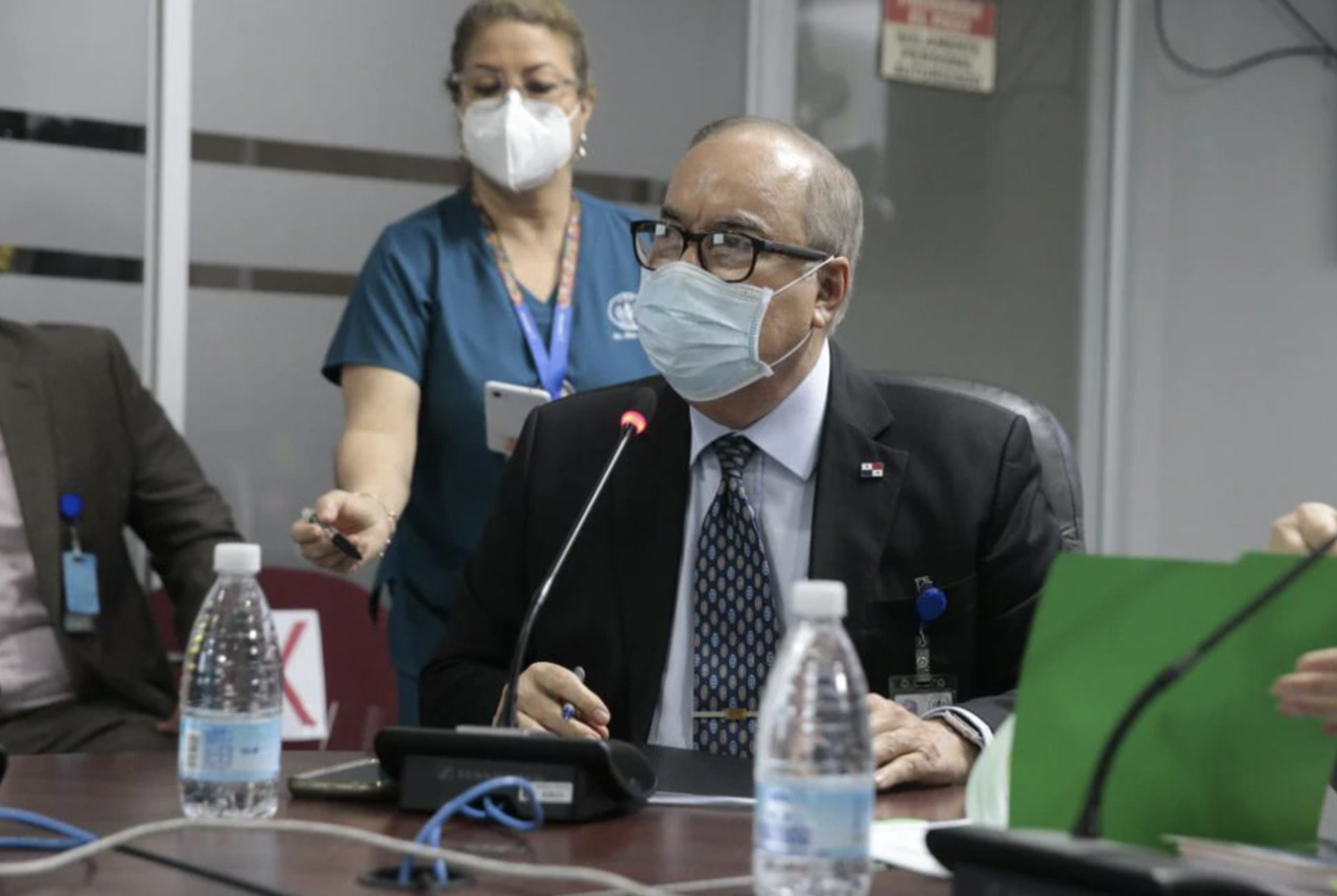 Lau Cortés warns about increase in COVID-19 cases for end of November
