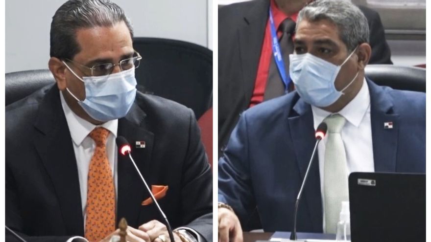 El ministro de Vivienda y Ordenamiento Territorial, Rogelio Paredes y titular del Ministerio de Salud, Luis Francisco Sucre