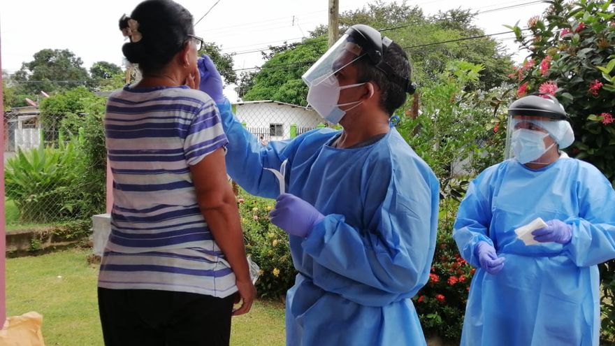 En las últimas 24 horas se realizaron 6,443 nuevas pruebas para diagnosticar covid-19