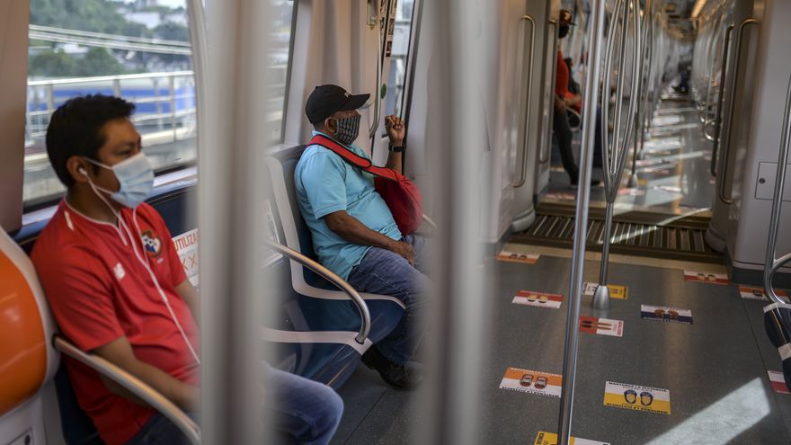A lo interno del tren no se debe superar el 40% de capacidad de transporte