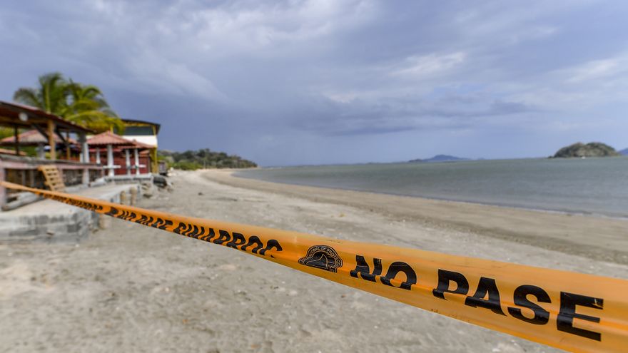 Equipo multidisciplinario del Gobierno evalúa la  apertura de playas en Panamá, para evitar que los bañistas se aglomeren en ellas