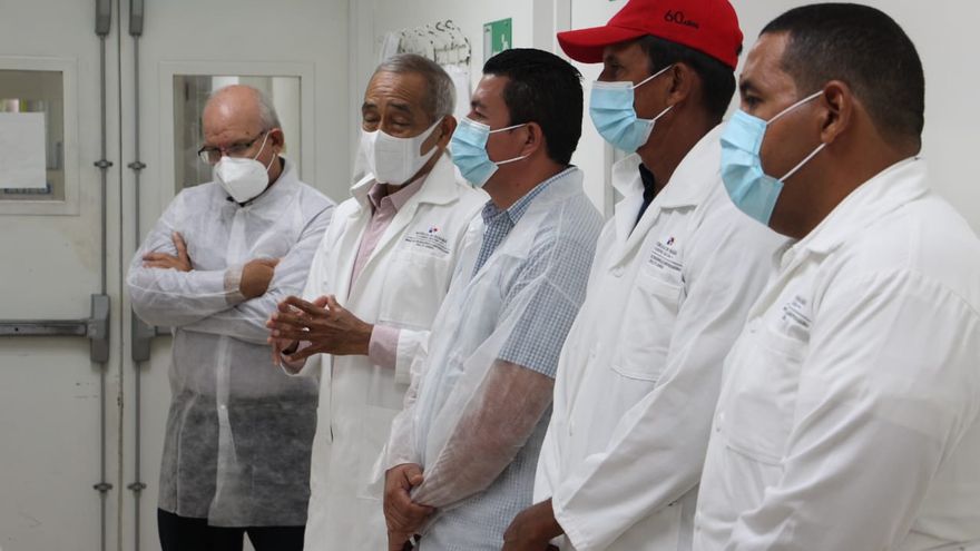 Para el 2021 se prevé tener listo el laboratorio de residuos tóxicos, anunció Augusto Valderrama, ministro de Desarrollo Agropecuario