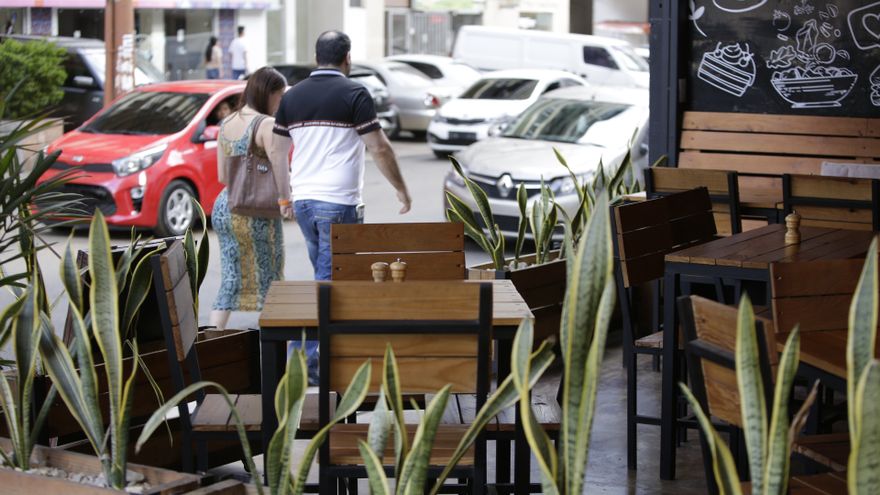 Los bares y restaurantes fueron los primeros comercios clausurados en Panamá por el coronavirus