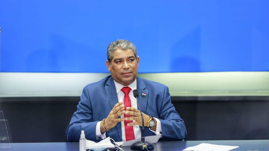 El ministro de Salud de Panamá, Luis Francisco Sucre