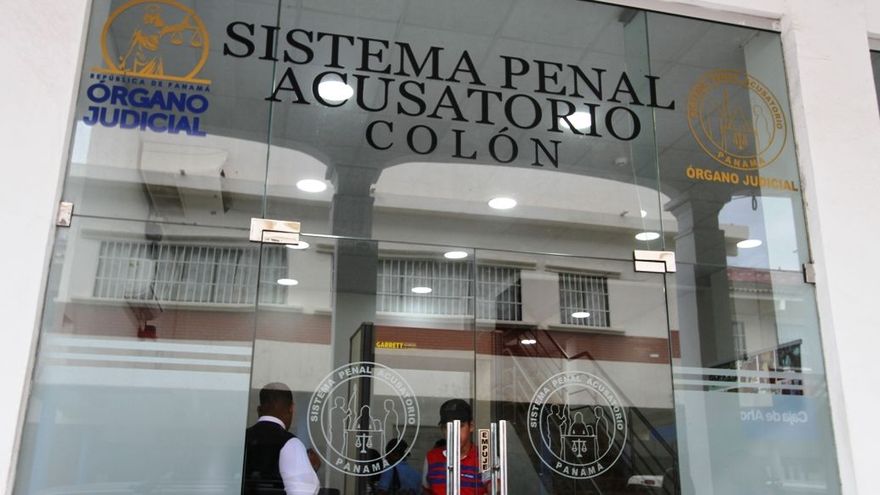 Fachada del Sistema Penal Acusatorio (SPA) de la provincia de Colón