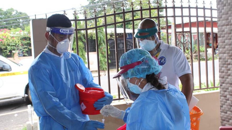 Personal de salud de Panamá durante jornada de trazabillidad