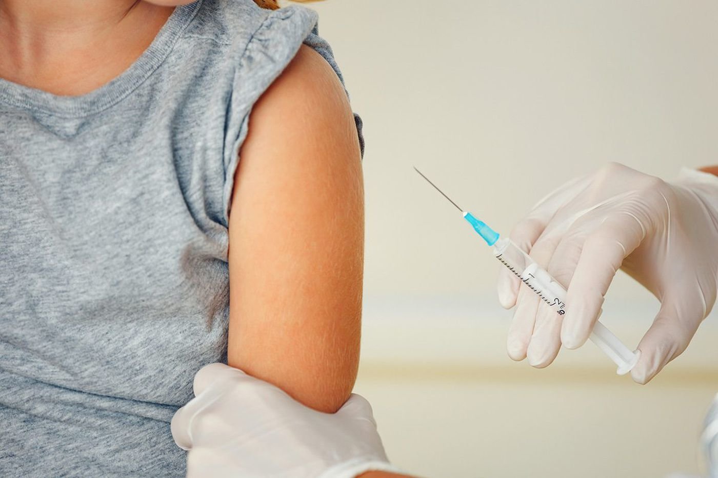 The simultaneous application of influenza and COVID-19 vaccines is not recommended
