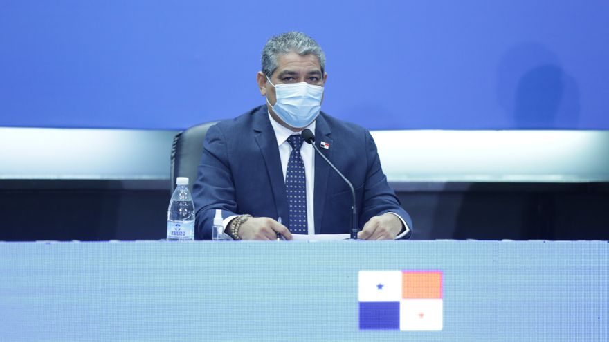 El ministro de Salud de Panamá, Luis Francisco Sucre