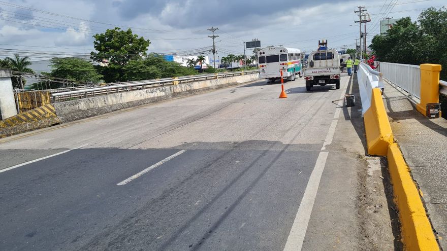 El puente sobre el río Juan Díaz