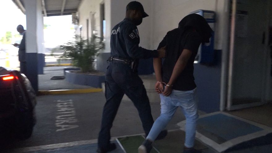 Las investigaciones preliminares estuvieron a cargo de la Sección de Atención Primaria de la Fiscalía Metropolitana en conjunto con la DIJ y la Policía Nacional