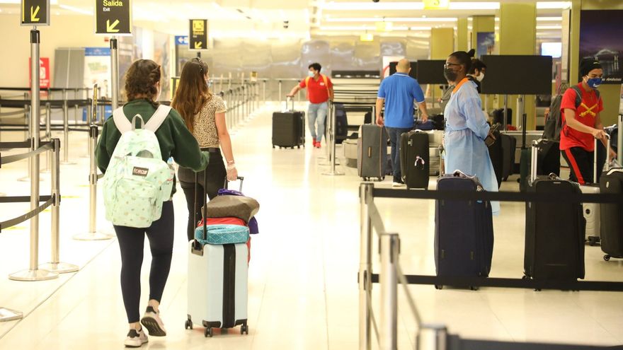 Actualmente Panamá exige a las personas que ingresan al país una prueba negativa de COVID-19.