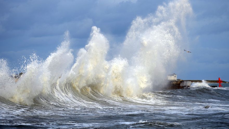 Las mareas alcanzarán los 16.9 pies de altura