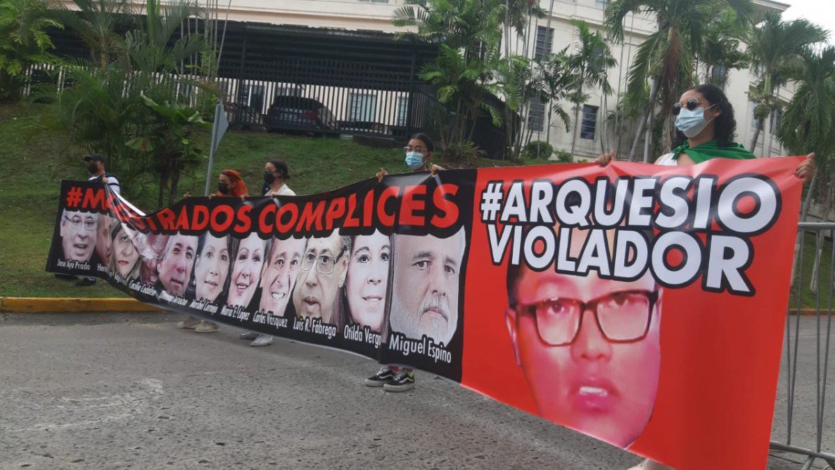 Protest in Court after ruling in the Arquesio Arias case
