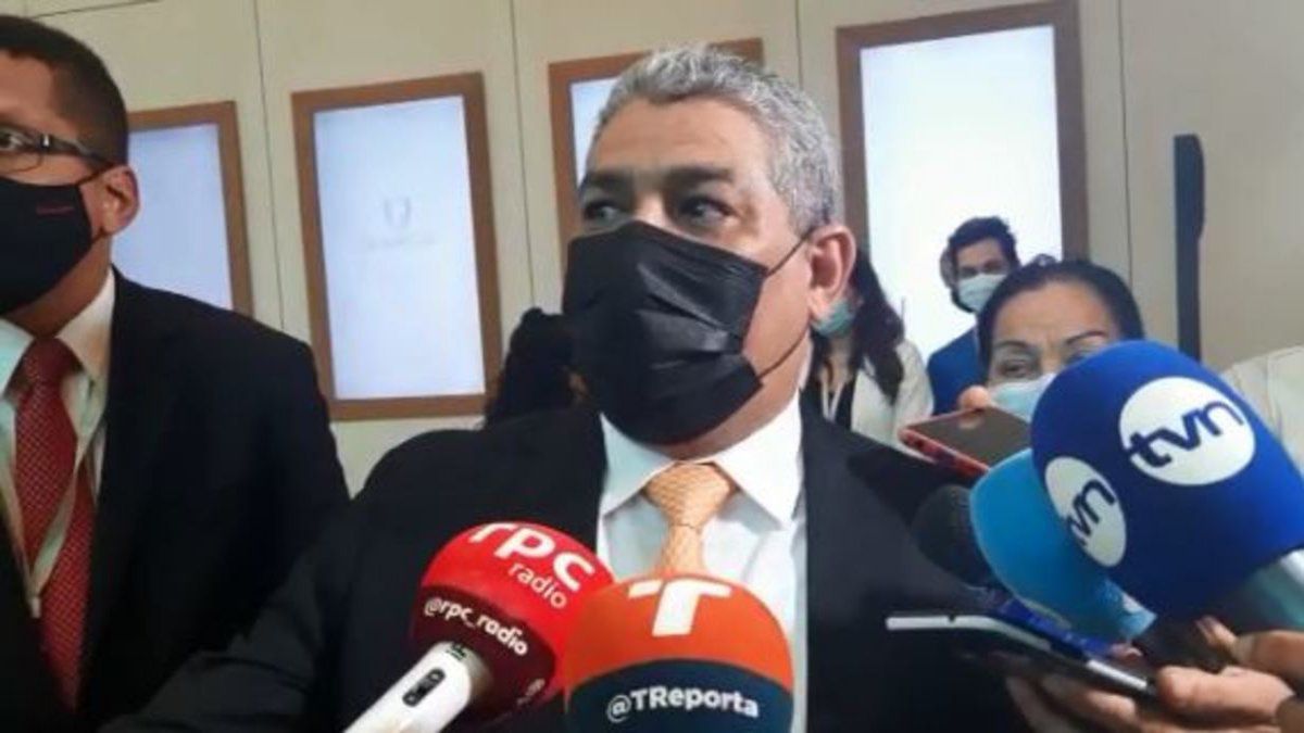Minister Sucre: "We have not authorized vaccines for the Assembly, we are going to investigate the decision"