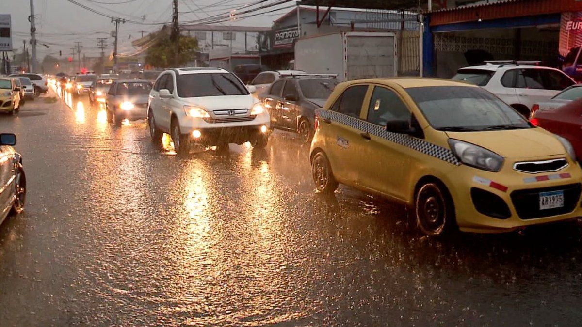 Surveillance notice issued due to the passage of Tropical Wave # 3 over Panama