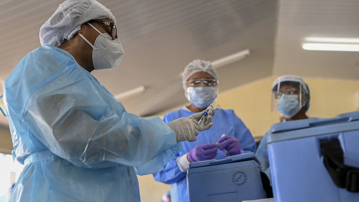 Epidemiologist suggest new strategies to incentivize vaccination against COVID-19