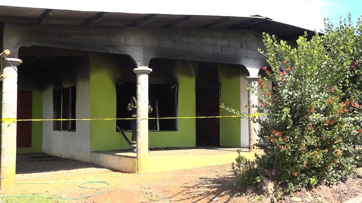 69-year-old man dies after his residence in Chiriquí burns down
