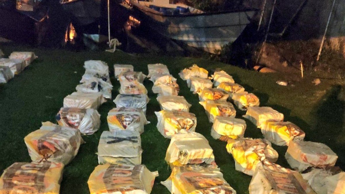 Senan seizes about 2 tons of drugs and apprehends 2 people