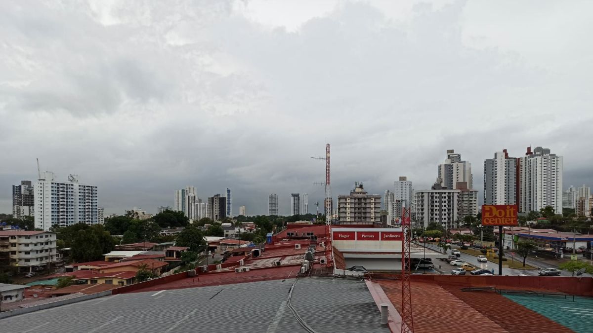 Rain is expected until Monday due to the passage of Tropical Wave 17 over Panama