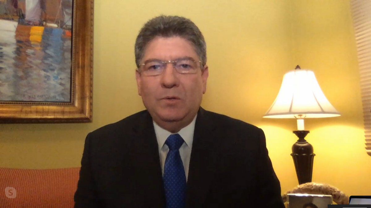 Ex-Minister of Health fears that private insurers will restrict the coverage they currently have