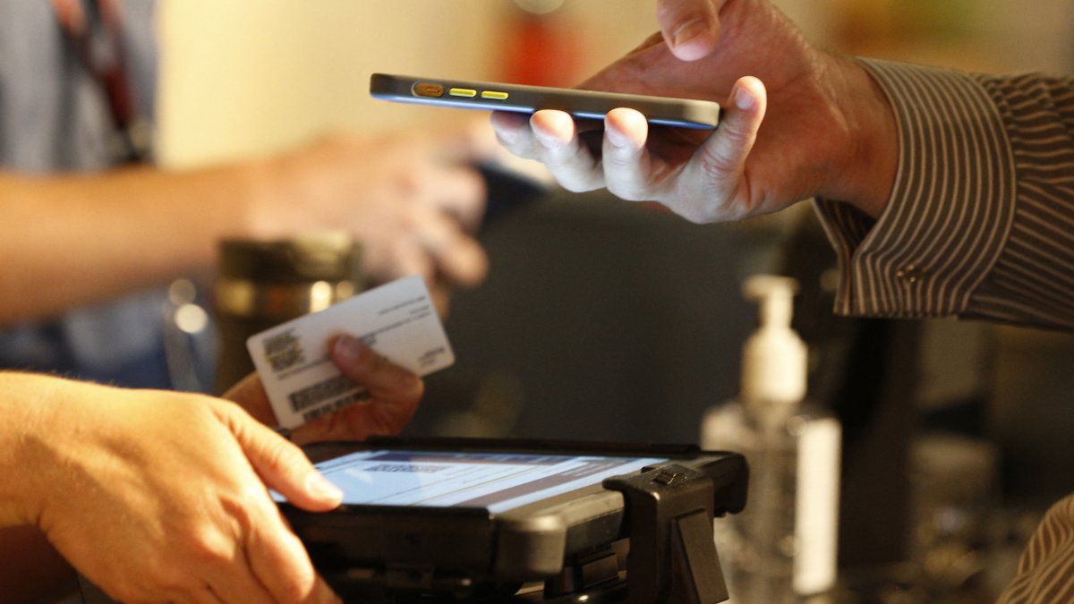 AIG: Mobility QR Code only contains vaccination information