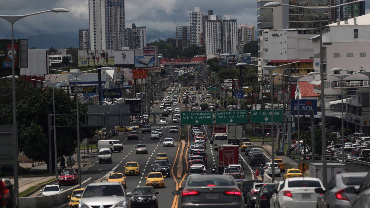 Project consultations begin for establishing vehicle circulation limited by license plate number