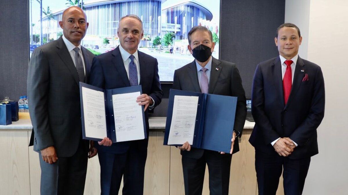 Panama signs agreement with MLB for the promotion of baseball and talent development