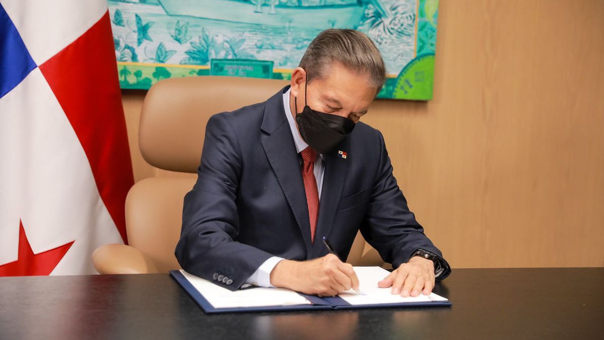 President Cortizo sanctions law that toughens the fine for hiring foreigners without work permits