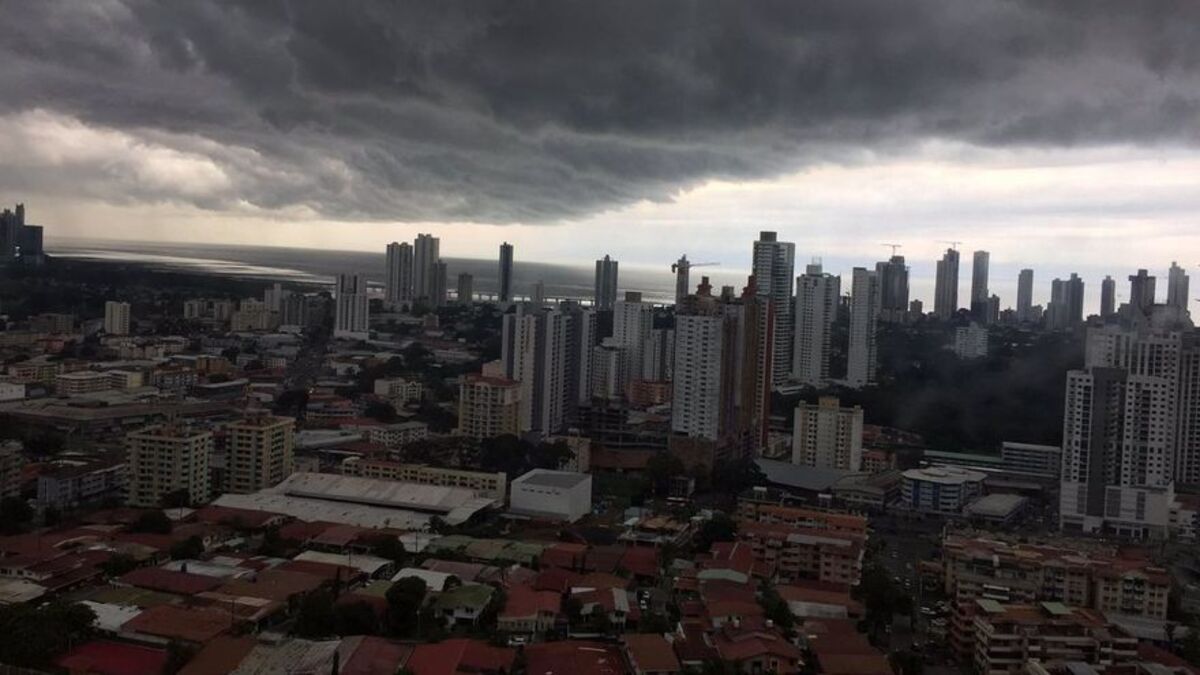 Warning issued for rains and storms until Wednesday due to the passage of Tropical Wave # 43