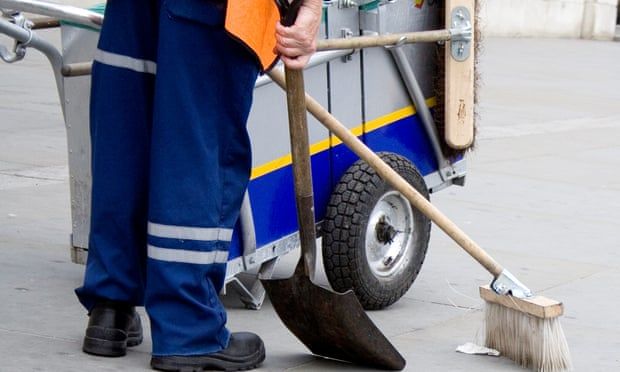 UK unions: pay better wages or expect a mass exodus of essential workers