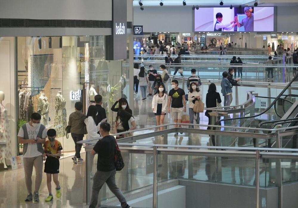 HK sees 300 new Covid cases, HA general outpatient service partly resume