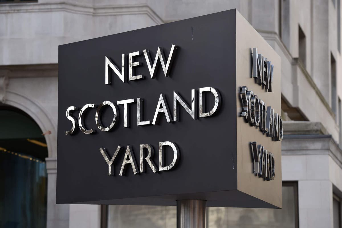Met Police Detective Retains Job Despite Sending Racist 'Jealousy-Fueled' WhatsApp Messages