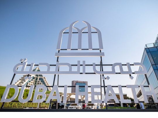 dubai-health-logo-1699689177591