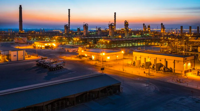 Aramco Awards $3.3 Billion Gas Facility Contracts to Sinopec and ...