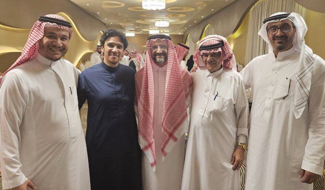 Forty-Year-Old Reunion: US Man Reunites with Saudi Family after Decades of Searching