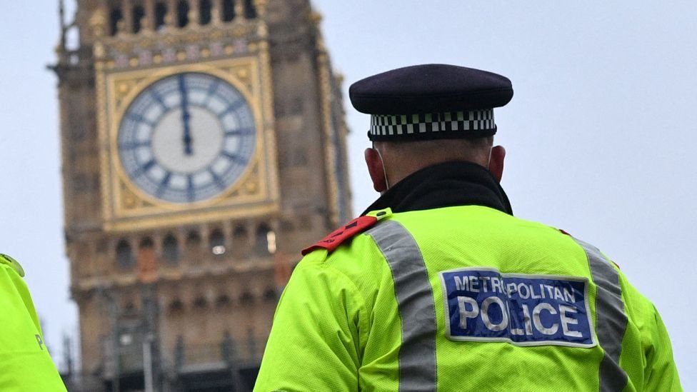 Metropolitan Police Apologizes for Data Breach in Honeytrap Investigation