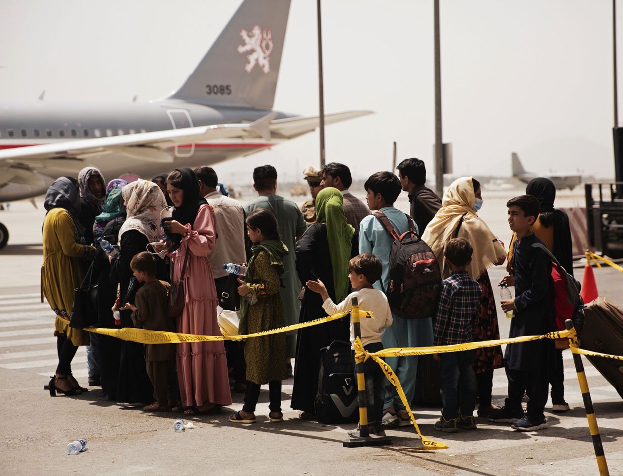 Germany Resumes Afghan Refugee Resettlement Program with Charter Flight to Berlin