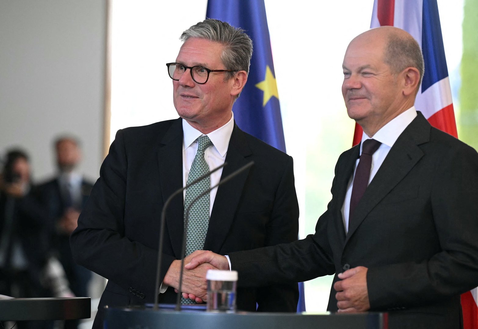 UK Prime Minister Keir Starmer Hosts German Chancellor Olaf Scholz for Key Discussions